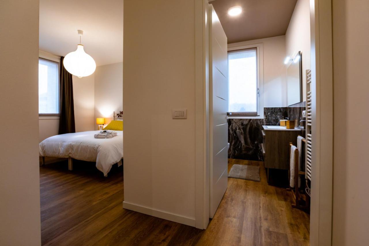 B&B Quattro Stagioni Charme And Wellness Besnate Eksteriør billede