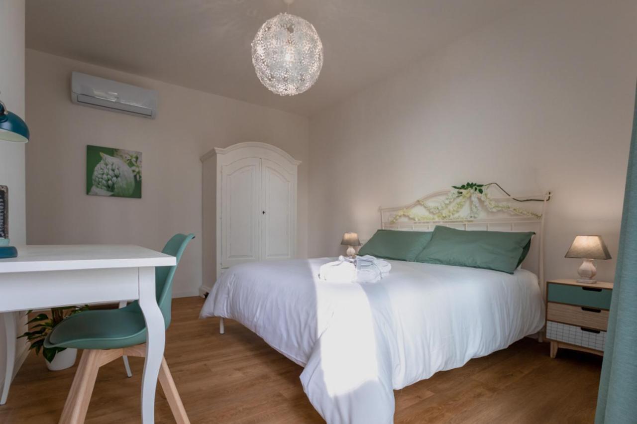 B&B Quattro Stagioni Charme And Wellness Besnate Eksteriør billede